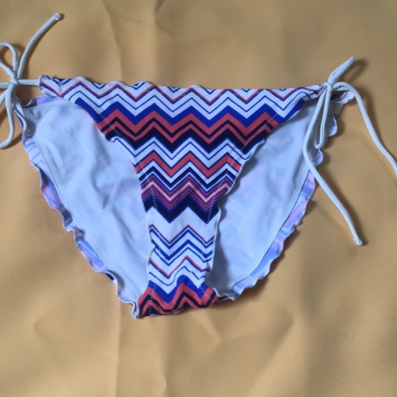 Stripes bikini - Picture 2 of 3
